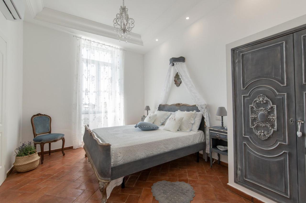 B&B Dimora Mazzarino เนเปิลส์ ภายนอก รูปภาพ