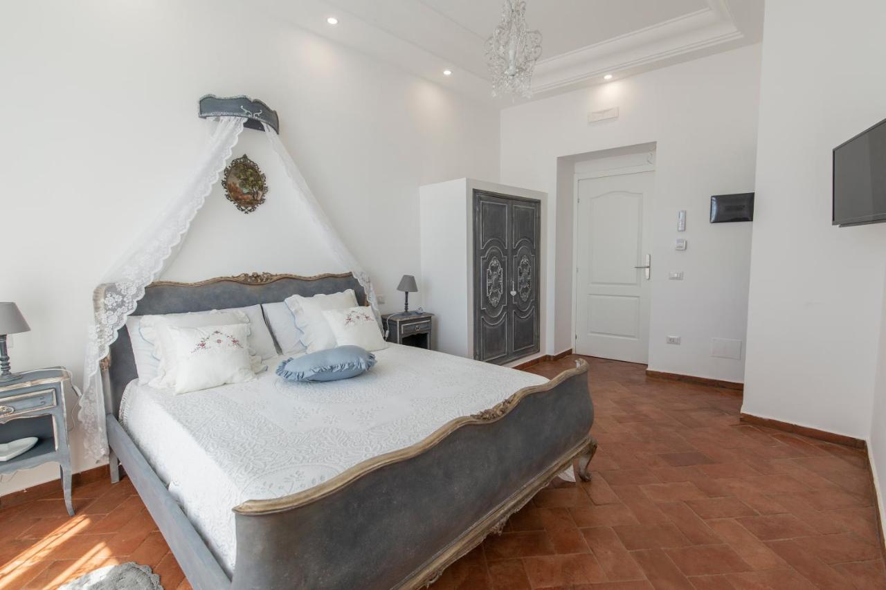 B&B Dimora Mazzarino เนเปิลส์ ภายนอก รูปภาพ