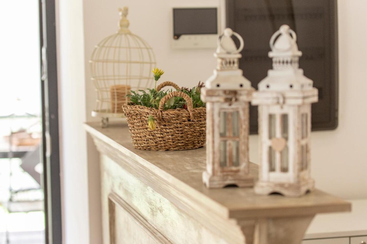 B&B Dimora Mazzarino เนเปิลส์ ภายนอก รูปภาพ