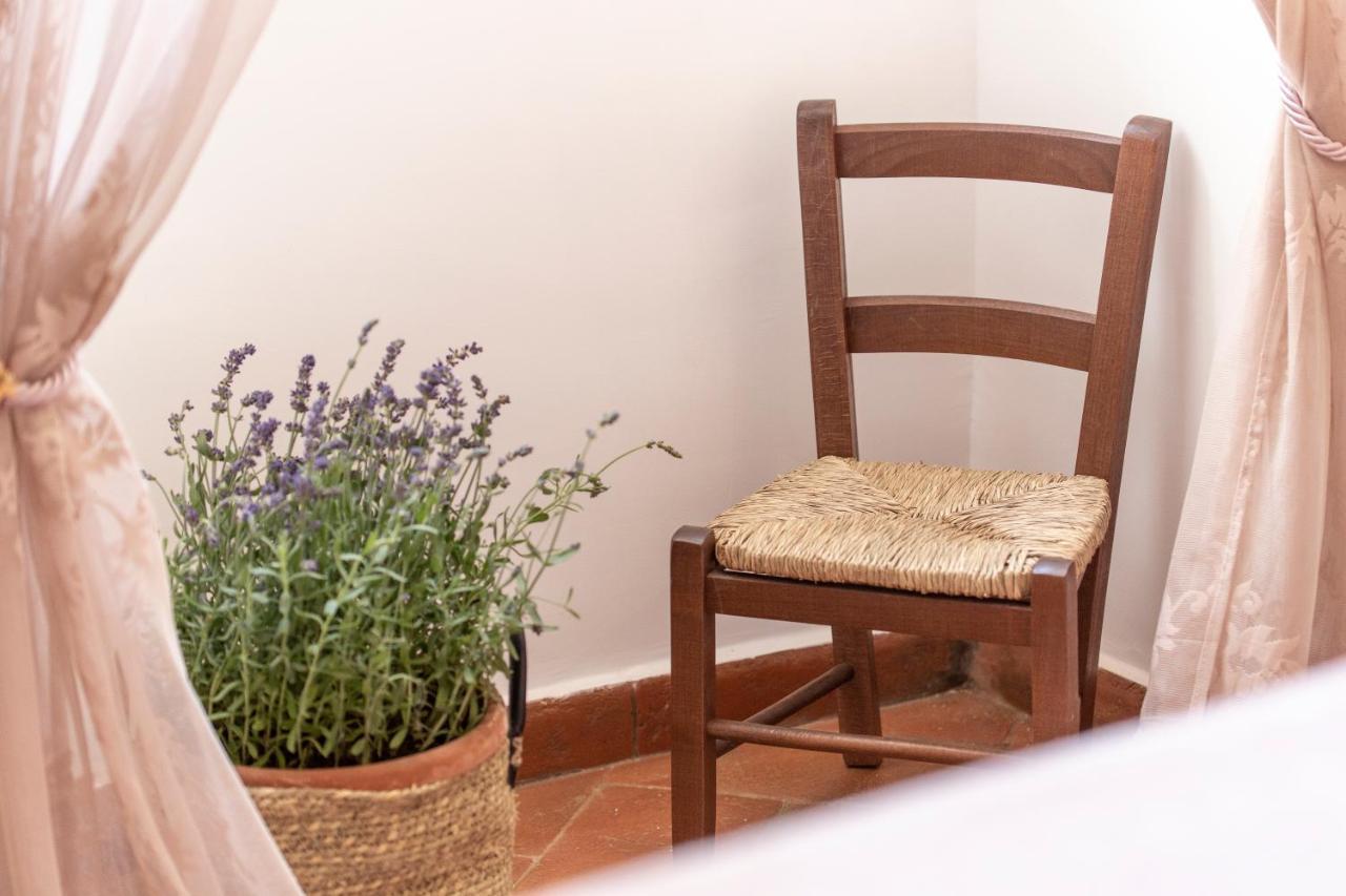 B&B Dimora Mazzarino เนเปิลส์ ภายนอก รูปภาพ