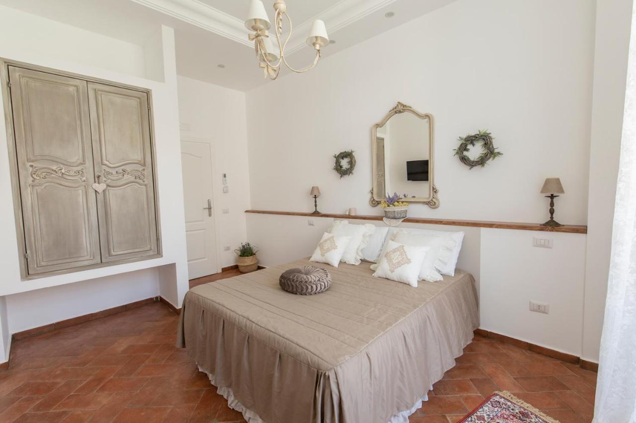 B&B Dimora Mazzarino เนเปิลส์ ภายนอก รูปภาพ